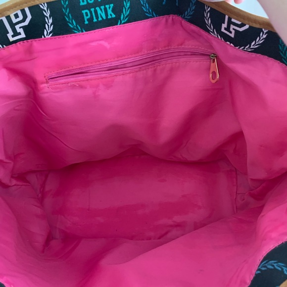 ๐ PINK VS Tote ๐ - Picture 10 of 16